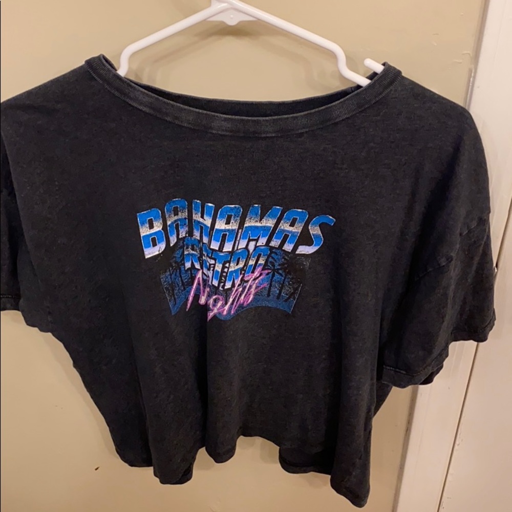 cropped tshirt